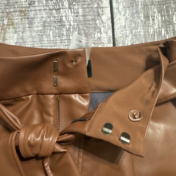 NWTS Revolve Pleated Brown Shorts - Picture 7 of 8